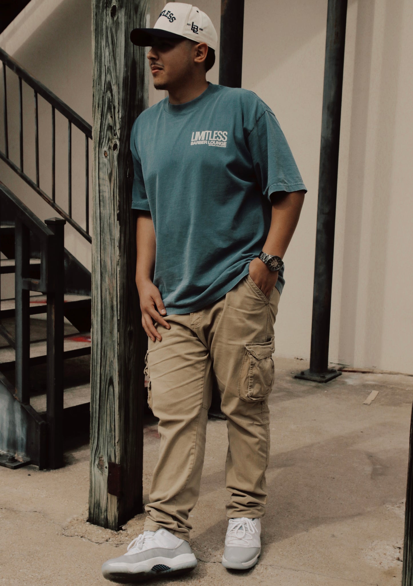 CRÈME- NAVY BLUE LMTLS SNAPBACK